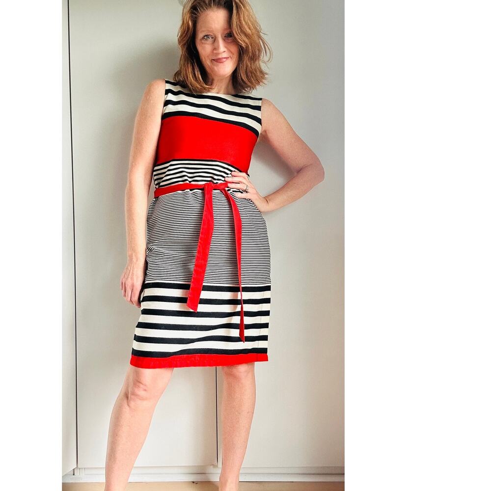 Vintage 80s does 60s Mod Mini Dress Striped Minimalist Black/White Size S/6